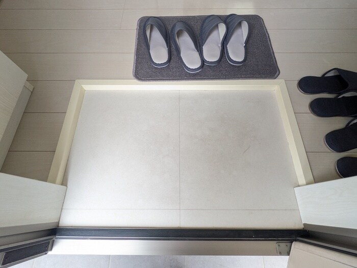 物件内観写真18　(玄関)