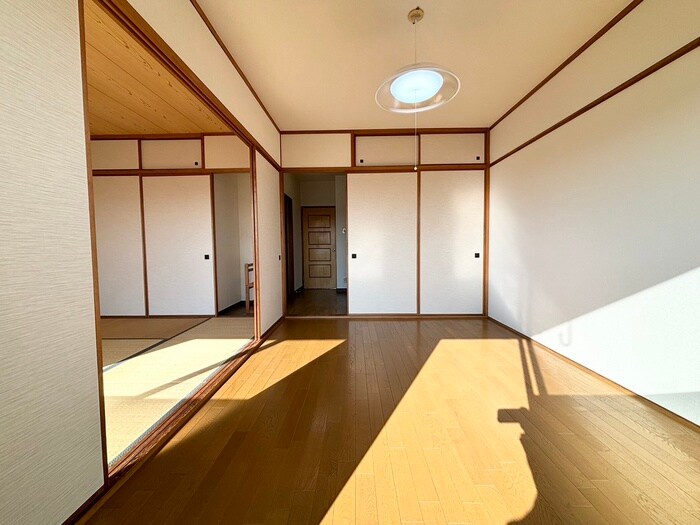 物件内観写真8　(居室)