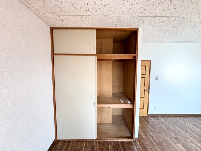 物件内観写真8　(収納)