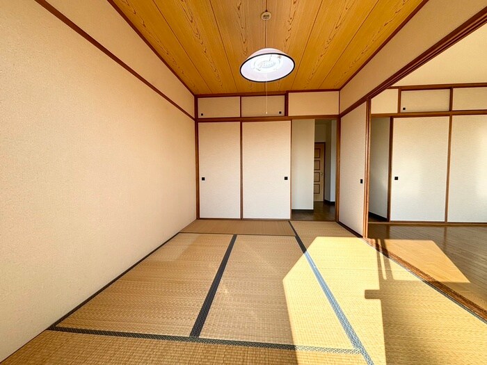 物件内観写真9　(居室)