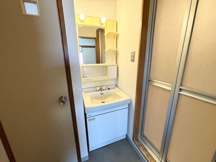 物件内観写真13　(洗面)