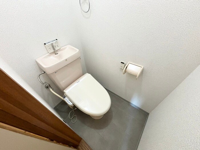 物件内観写真14　(トイレ)