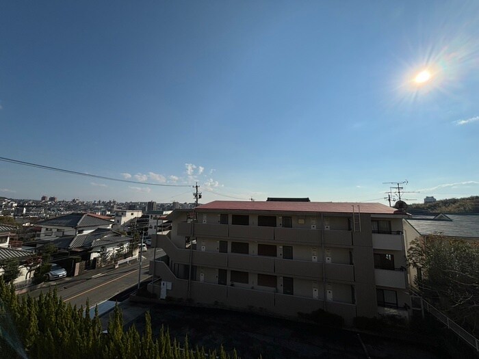 物件内観写真22　(室内からの展望)