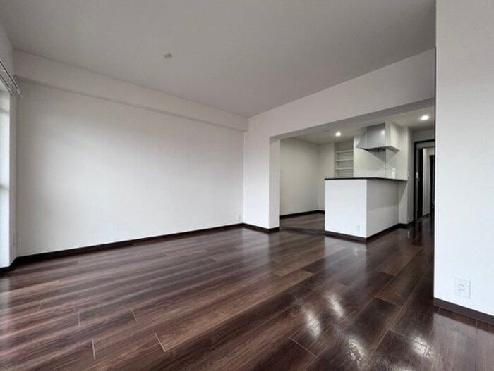 物件内観写真2　(居室)