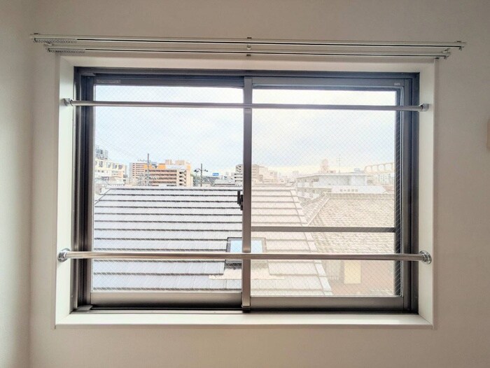 物件内観写真12　(室内からの展望)