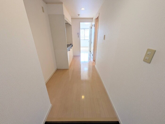 物件内観写真15　(廊下)