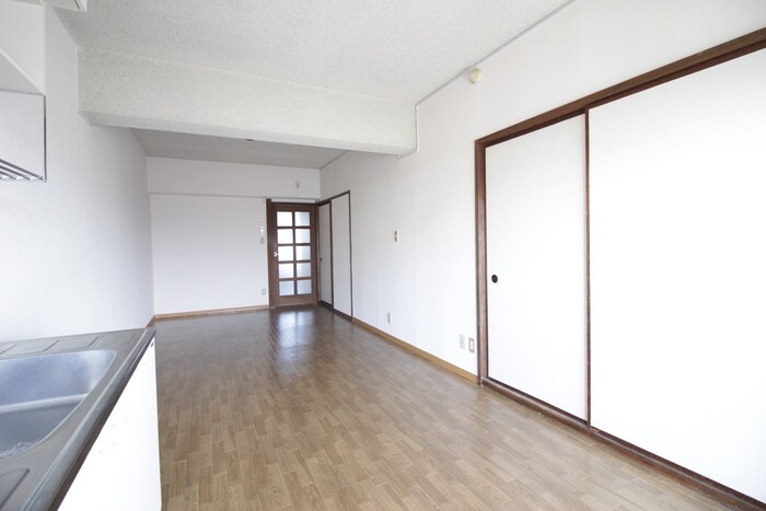 物件内観写真8　(居室)