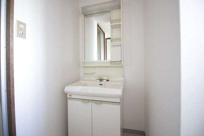 物件内観写真12　(洗面)