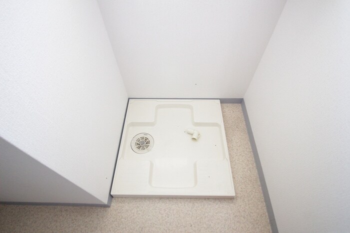 物件内観写真13　(洗濯機置場)