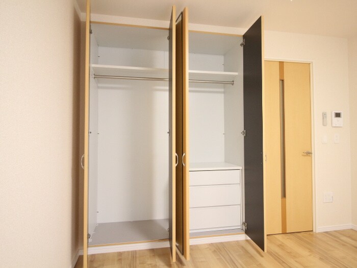 物件内観写真9　(収納)