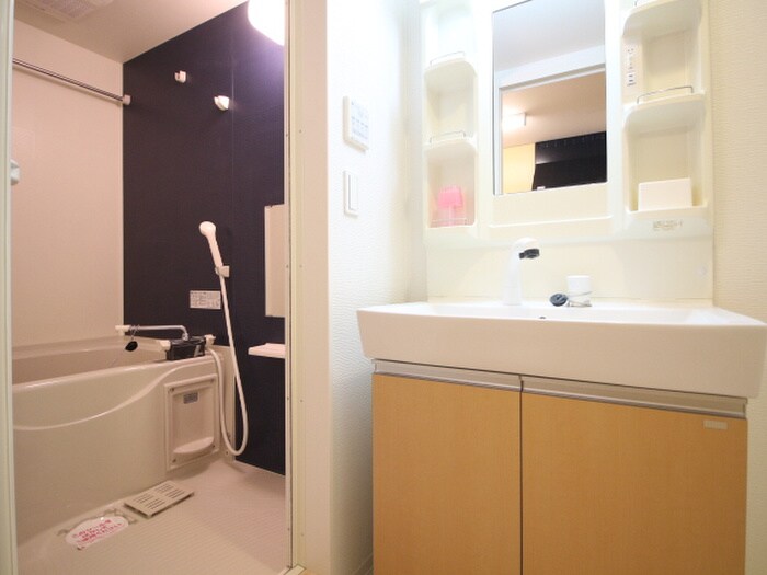 物件内観写真11　(洗面)