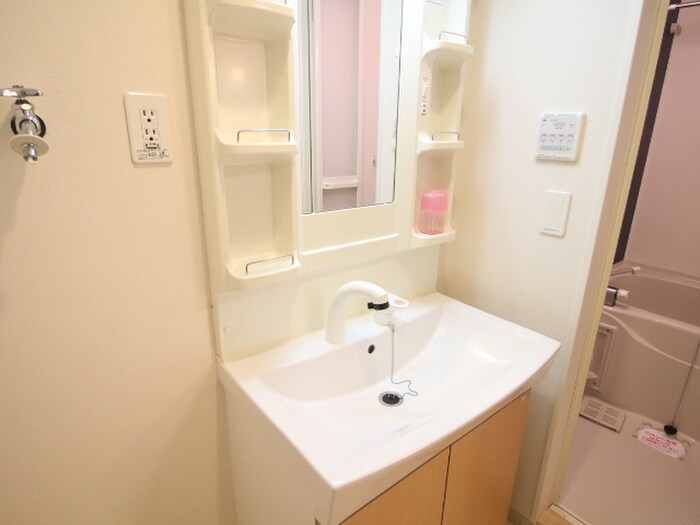 物件内観写真13　(洗面)