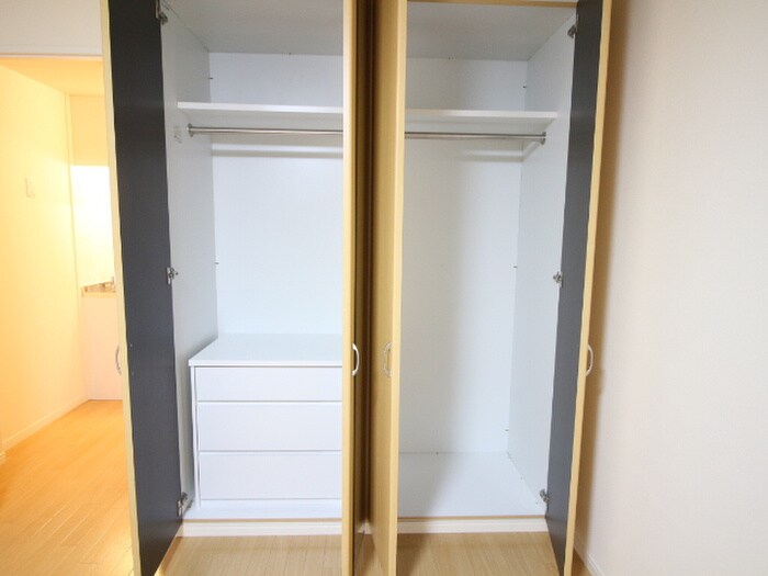 物件内観写真16　(収納)