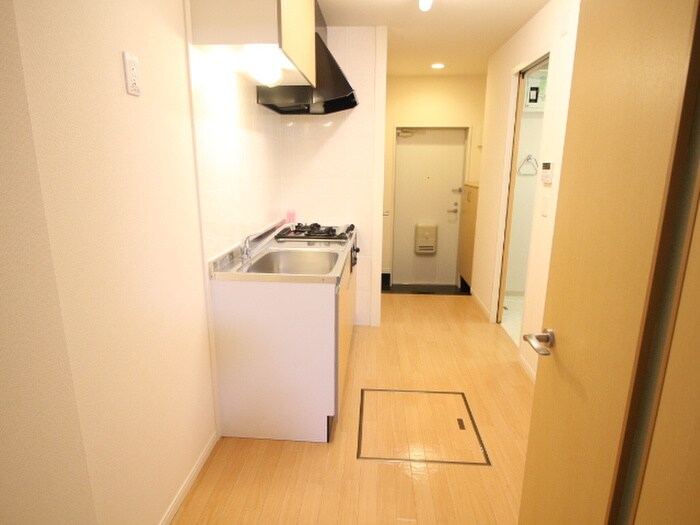 物件内観写真18　(廊下)