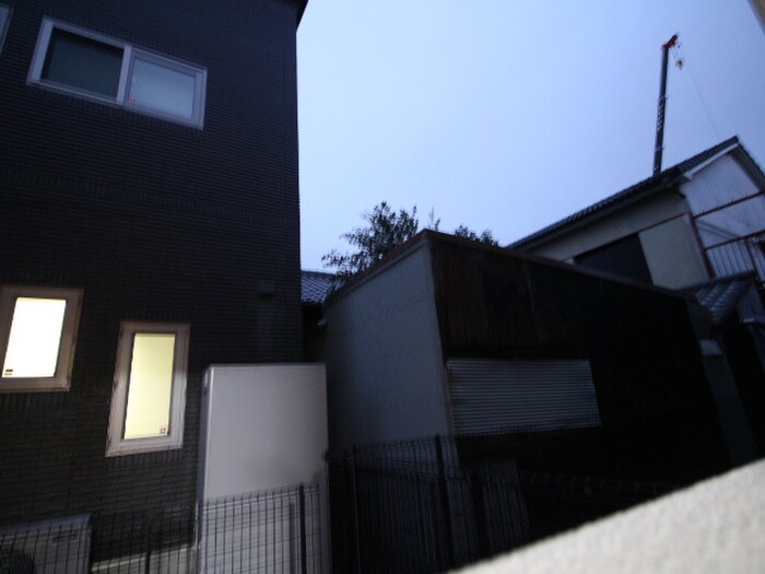 物件内観写真22　(室内からの展望)