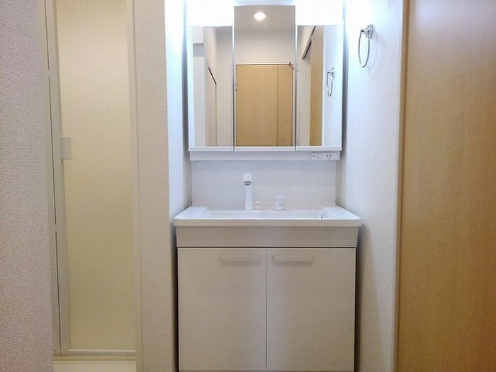 物件内観写真10　(洗面)