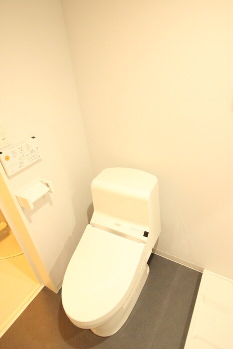 物件内観写真17　(トイレ)