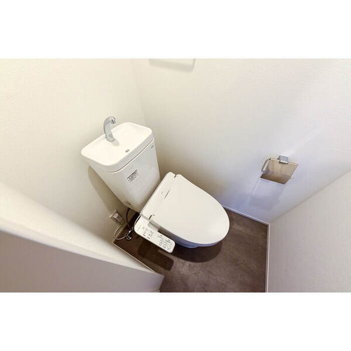 物件内観写真6　(トイレ)