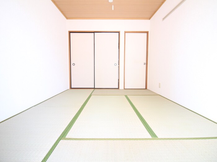 物件内観写真9　(居室)