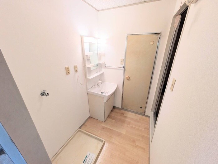 物件内観写真12　(洗面)