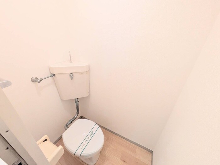 物件内観写真15　(トイレ)