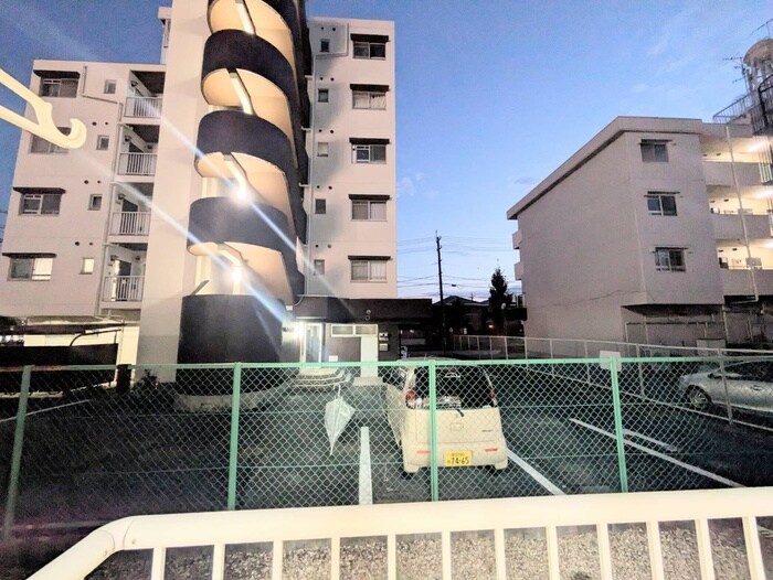 物件内観写真22　(室内からの展望)