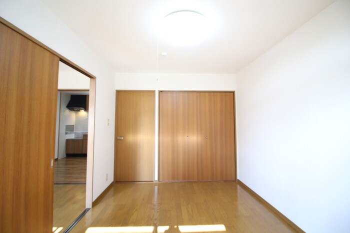 物件内観写真8　(居室)