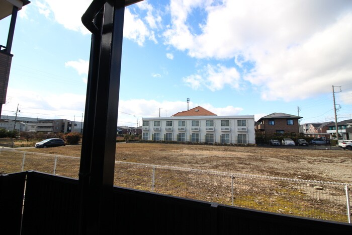 物件内観写真19　(室内からの展望)