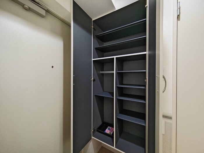 物件内観写真17　(靴箱)