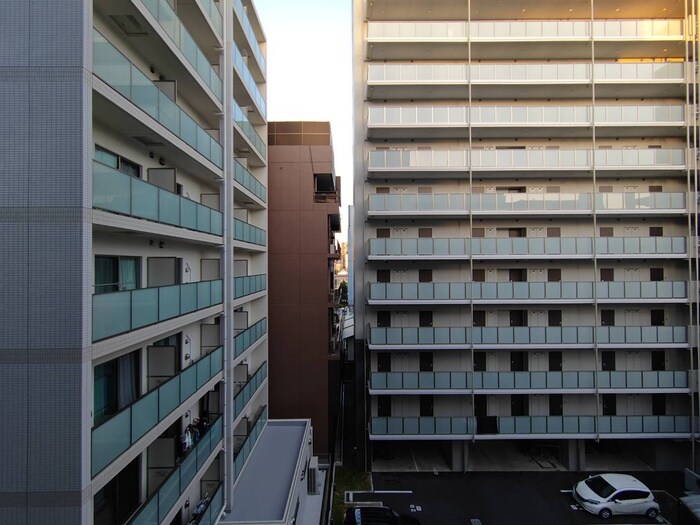 物件内観写真22　(室内からの展望)