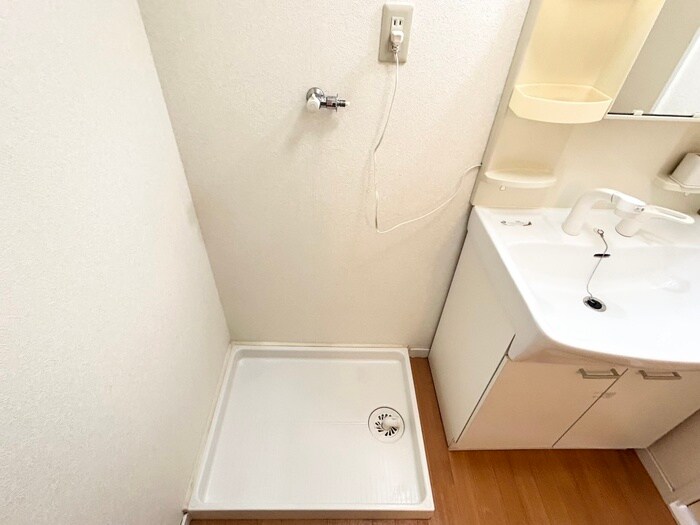 物件内観写真15　(洗濯機置場)