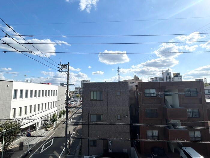 物件内観写真22　(室内からの展望)