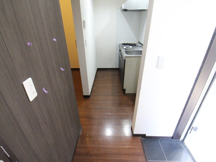 物件内観写真18　(廊下)