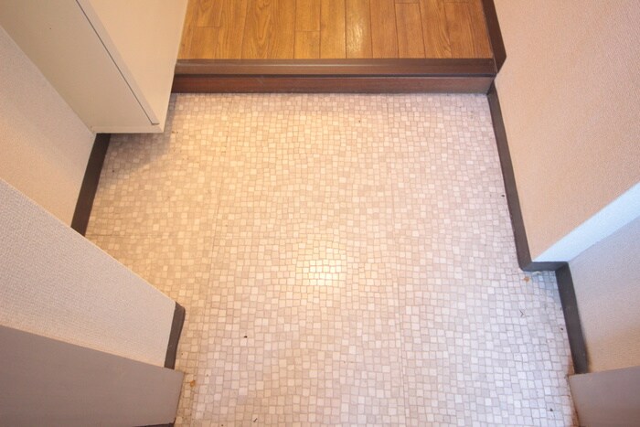 物件内観写真15　(玄関)