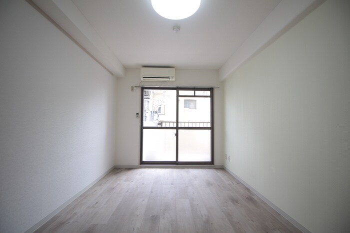 物件内観写真18　(居室)