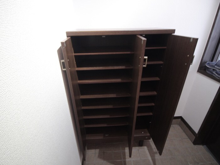 物件内観写真18　(靴箱)