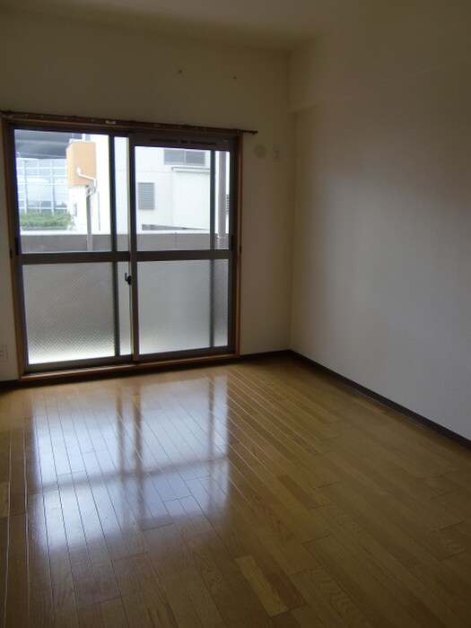 物件内観写真13　(居室)