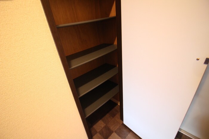 物件内観写真16　(靴箱)