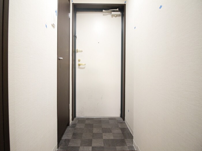 物件内観写真17　(玄関)