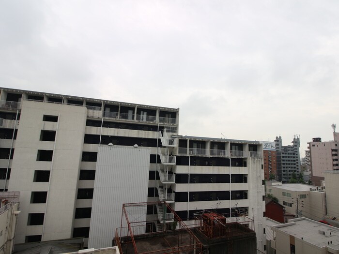 物件内観写真22　(室内からの展望)