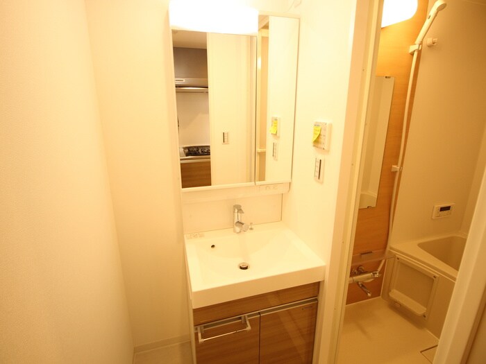 物件内観写真12　(洗面)