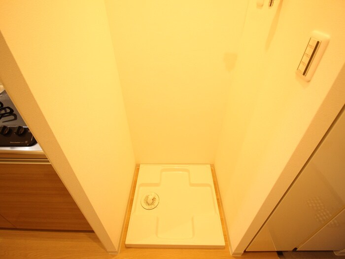 物件内観写真13　(洗濯機置場)