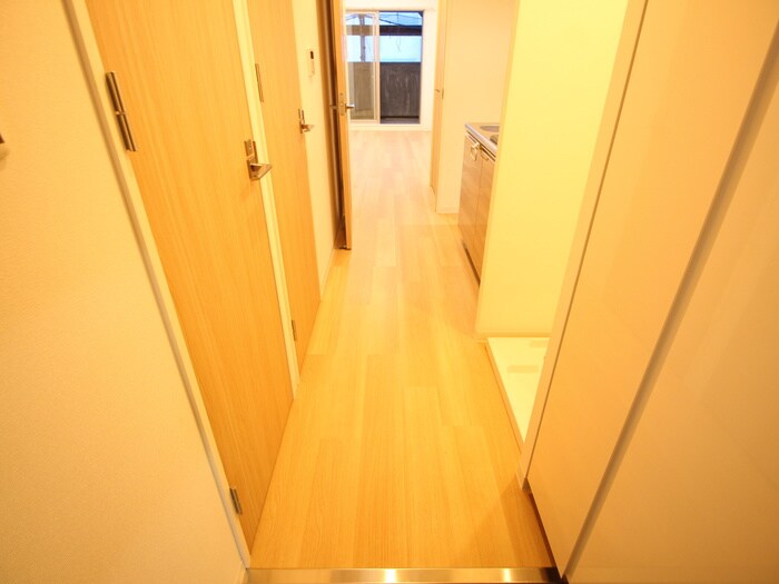 物件内観写真15　(廊下)