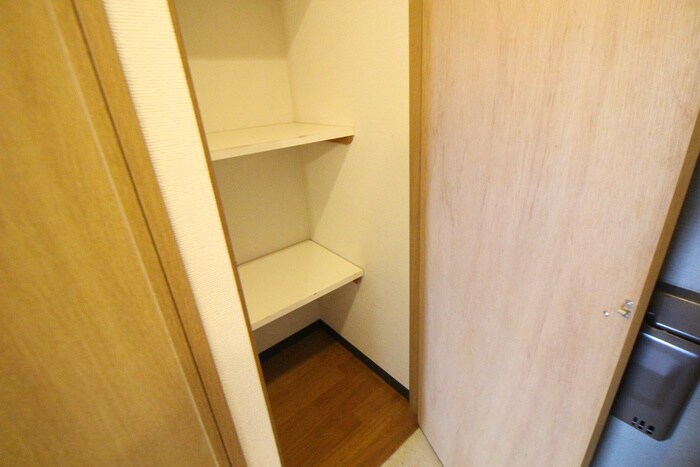 物件内観写真18　(靴箱)