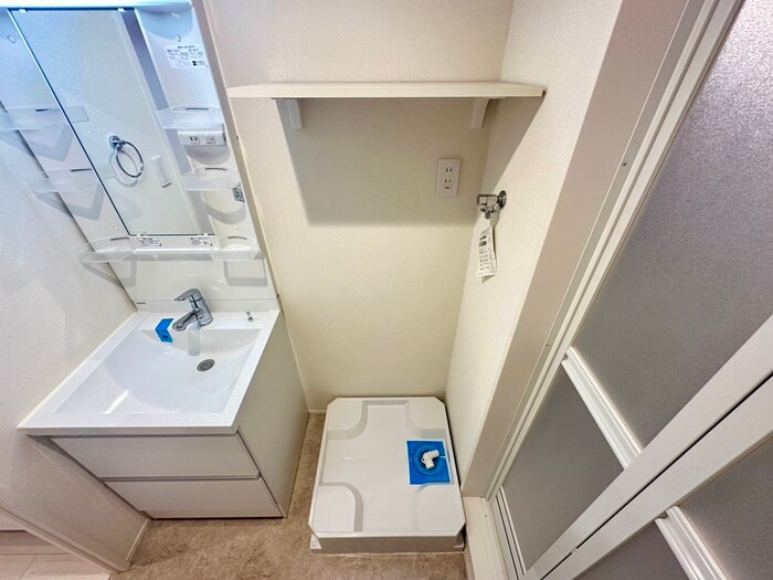 物件内観写真17　(洗濯機置場)