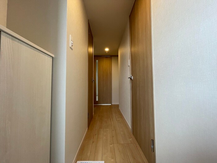 物件内観写真14　(廊下)