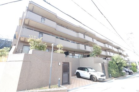 ﾗｲｵﾝｽﾞｶﾞｰﾃﾞﾝﾋﾙｽﾞ富士見台壱番館外観写真