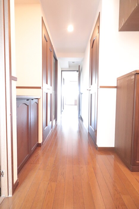 物件内観写真17　(廊下)