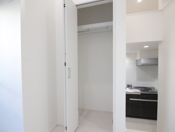 物件内観写真16　(収納)