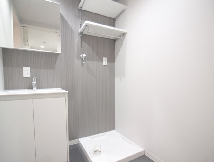 物件内観写真17　(洗濯機置場)